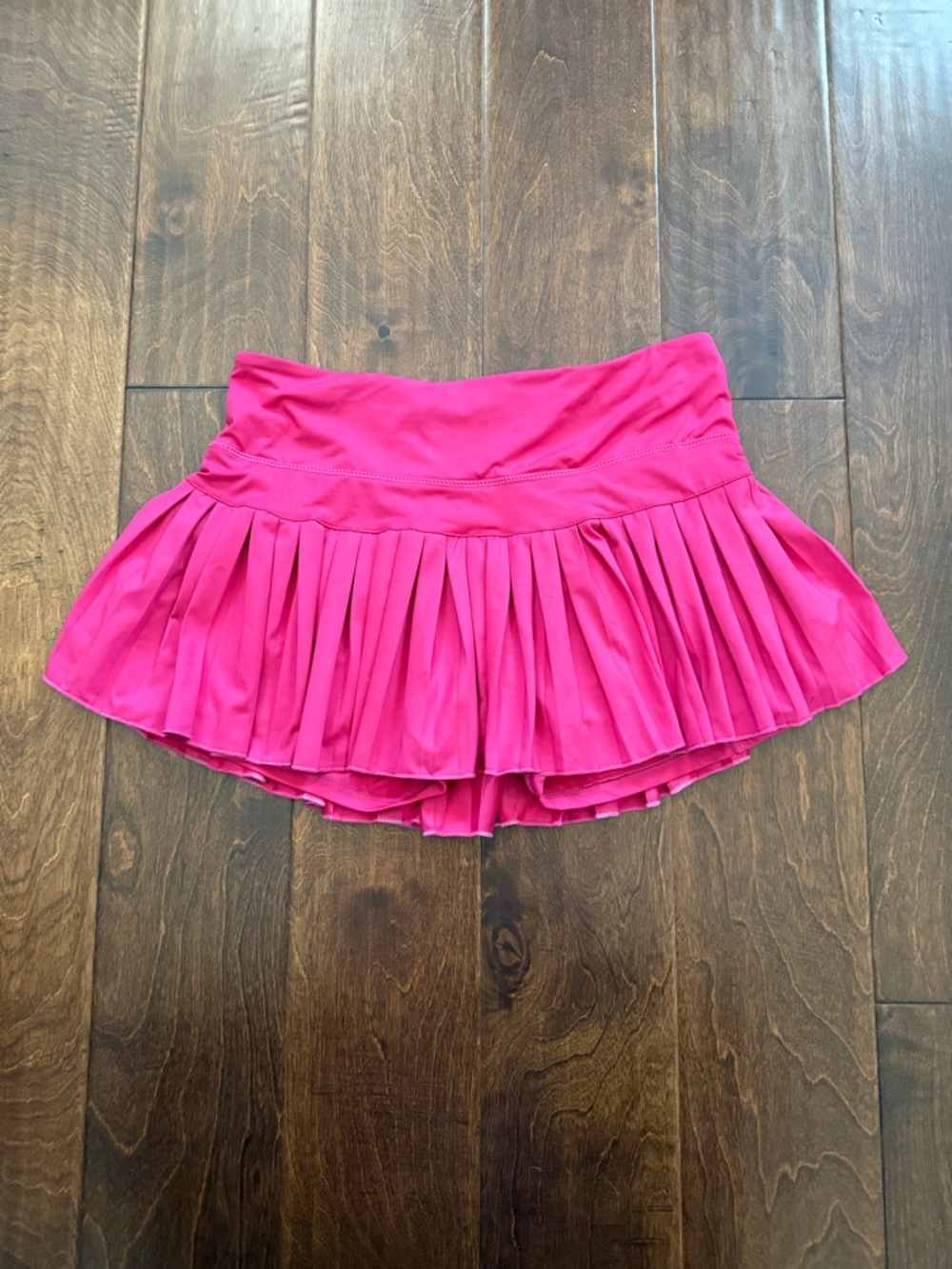 Gold Hinge Small Pleated Tennis Skirt - Punch